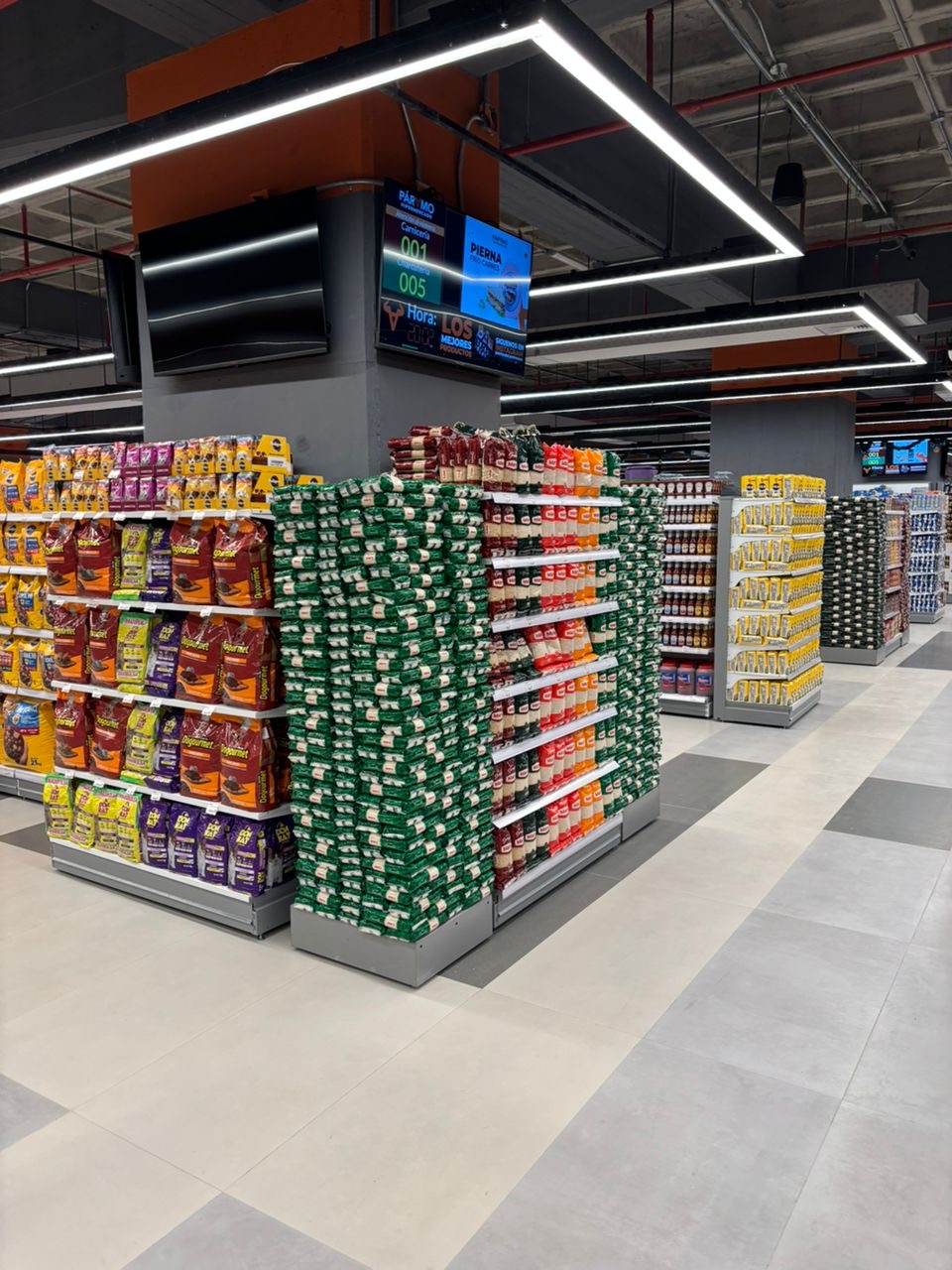 Why Metal Shelving Continues to Be the Number One Choice in Retail in 2026